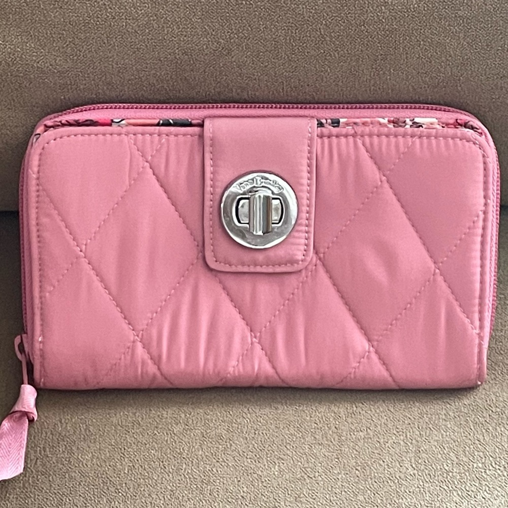 Vera Bradley Ultra Lightweight Turnlock Wallet